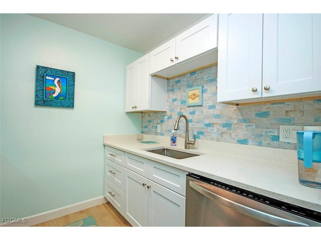 641 Periwinkle Way #A3 Sanibel FL 33957 2025002399 image8