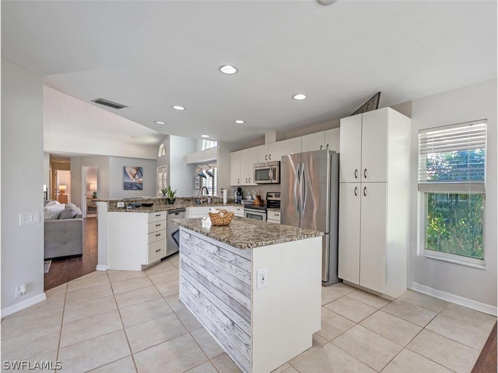 641 Saint Andrews Boulevard #108-1 Naples FL 34113 226011905 image14