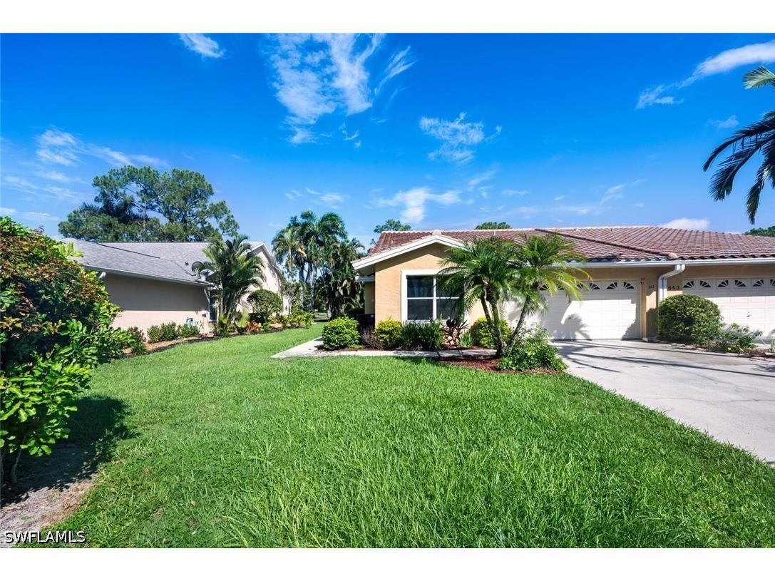 641 Saint Andrews Boulevard #108-1 Naples FL 34113 226011905 image3