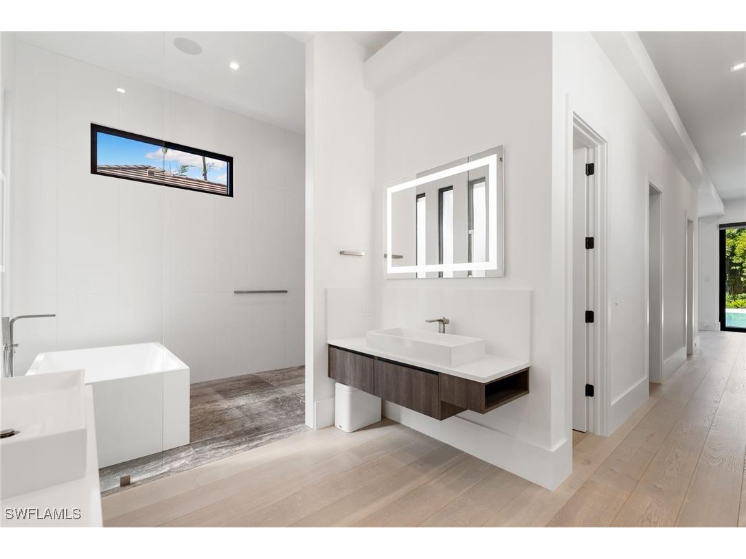 641 Starboard Drive Naples FL 34103 225078834 image11