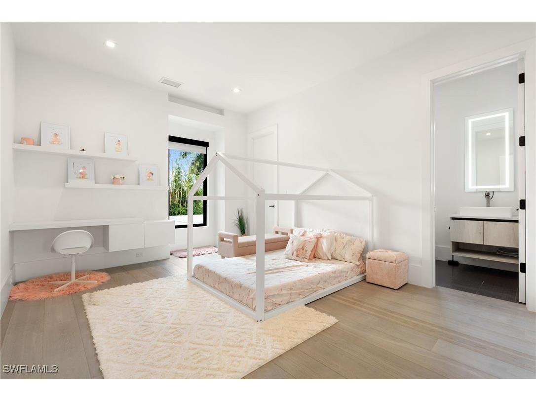 641 Starboard Drive Naples FL 34103 225078834 image17