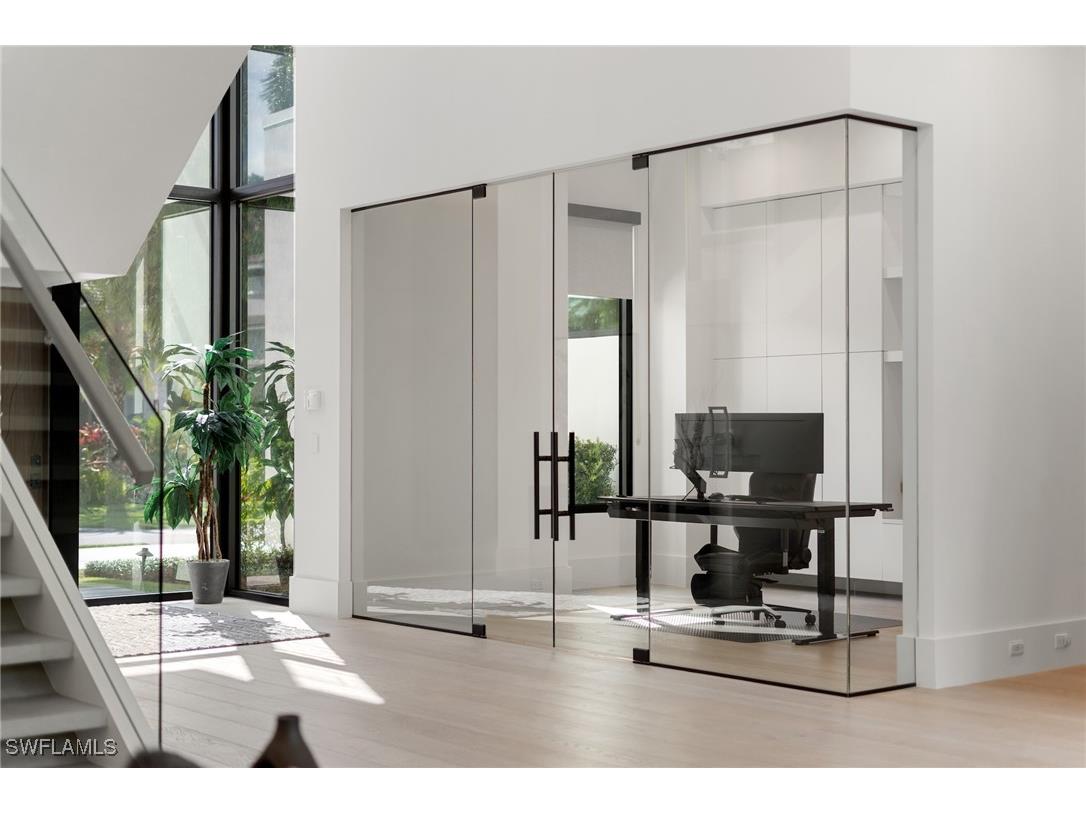 641 Starboard Drive Naples FL 34103 225078834 image9