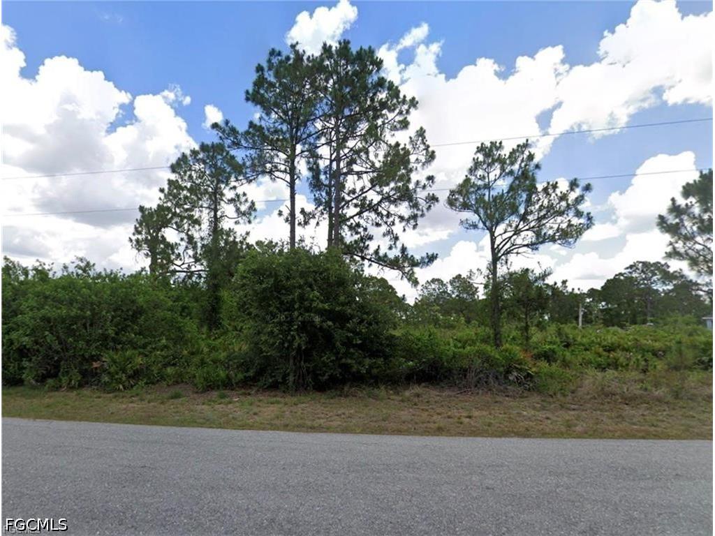 641 Wabasso Avenue S Lehigh Acres FL 33974 2026031690 image2