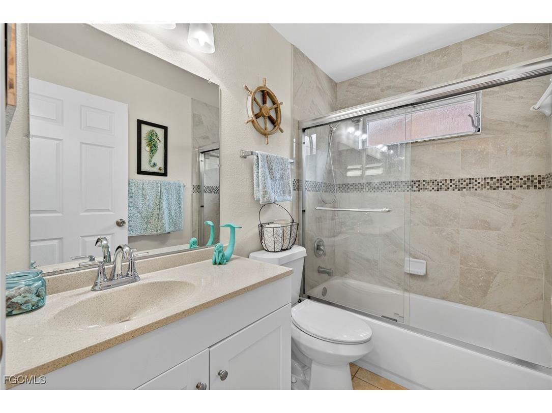 6411 Royal Woods Drive Fort Myers FL 33908 2025017275 image24