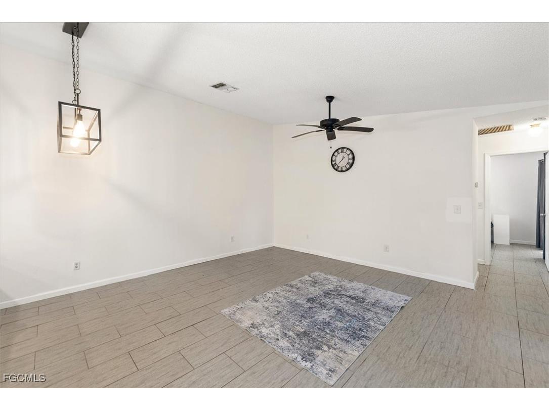 6414 Royal Woods Drive Fort Myers FL 33908 2025018553 image13
