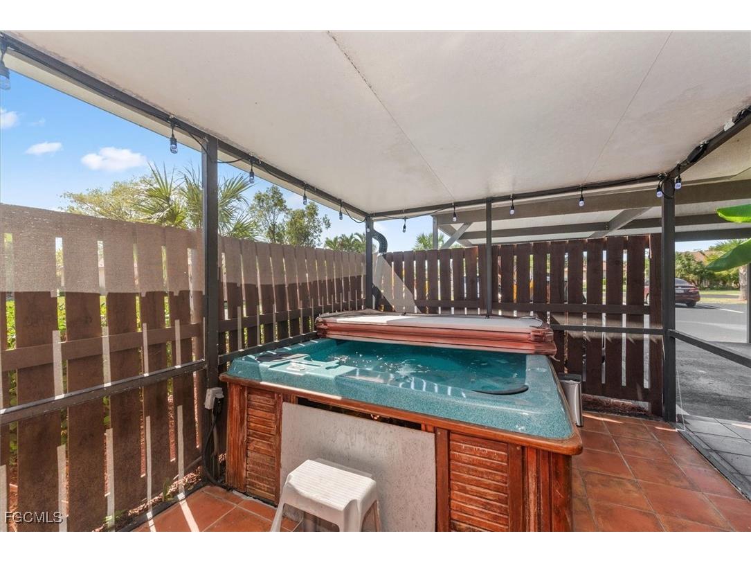 6414 Royal Woods Drive Fort Myers FL 33908 2025018553 image22