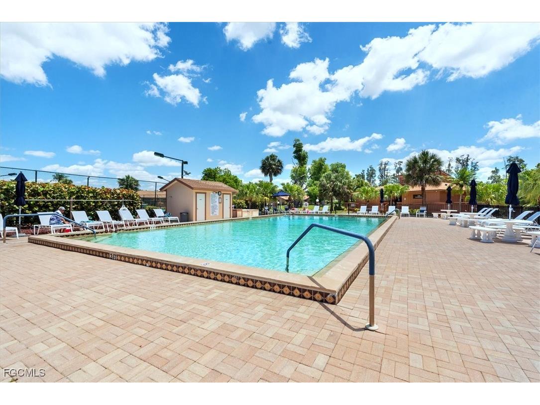 6414 Royal Woods Drive Fort Myers FL 33908 2025018553 image25