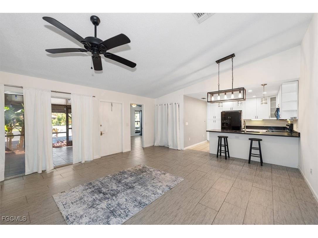 6414 Royal Woods Drive Fort Myers FL 33908 2025018553 image4