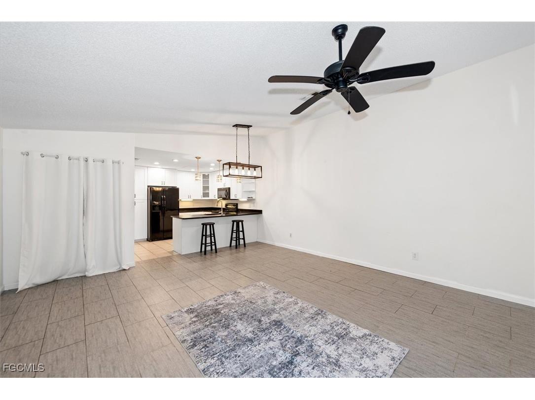 6414 Royal Woods Drive Fort Myers FL 33908 2025018553 image7