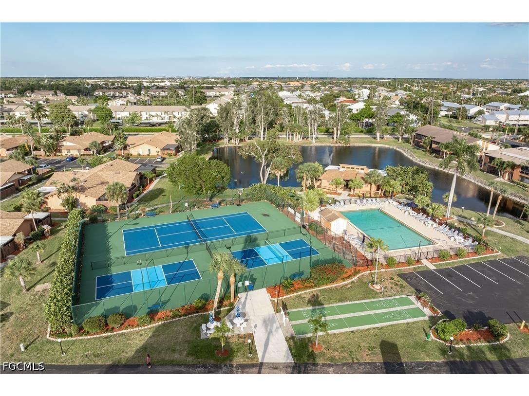 6414 Royal Woods Drive Fort Myers FL 33908 2026020186 image4