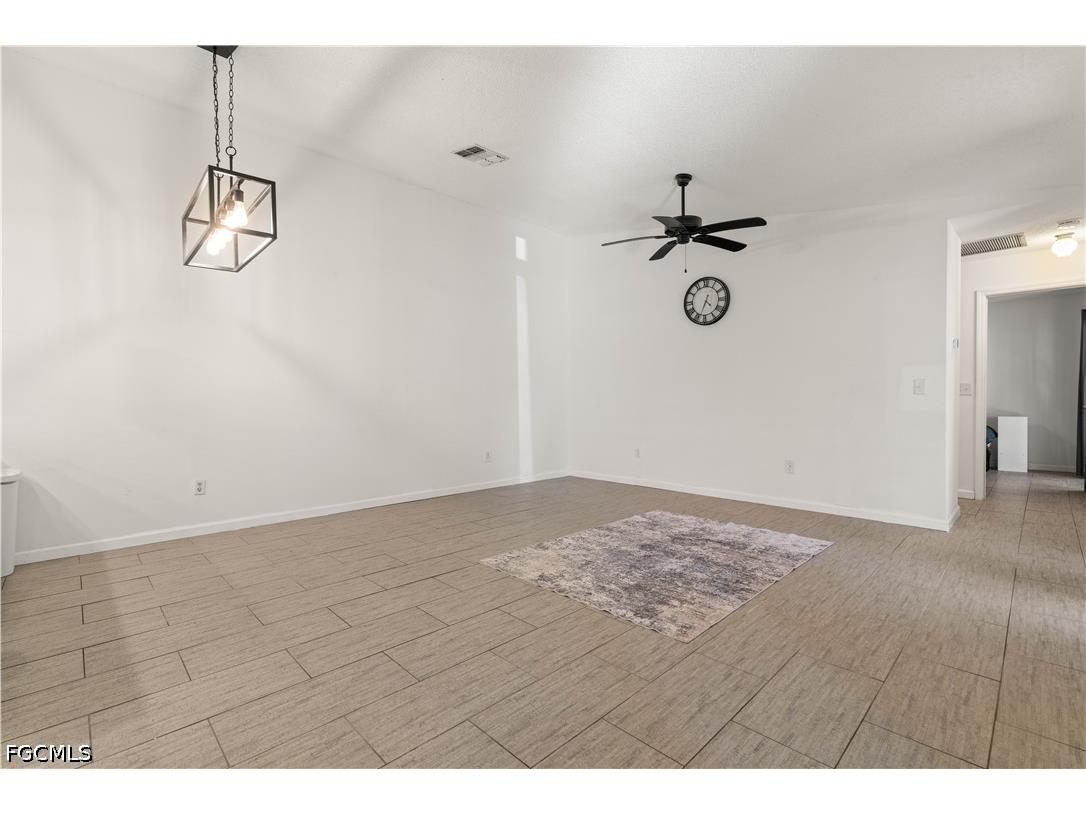 6414 Royal Woods Drive Fort Myers FL 33908 2026020186 image6