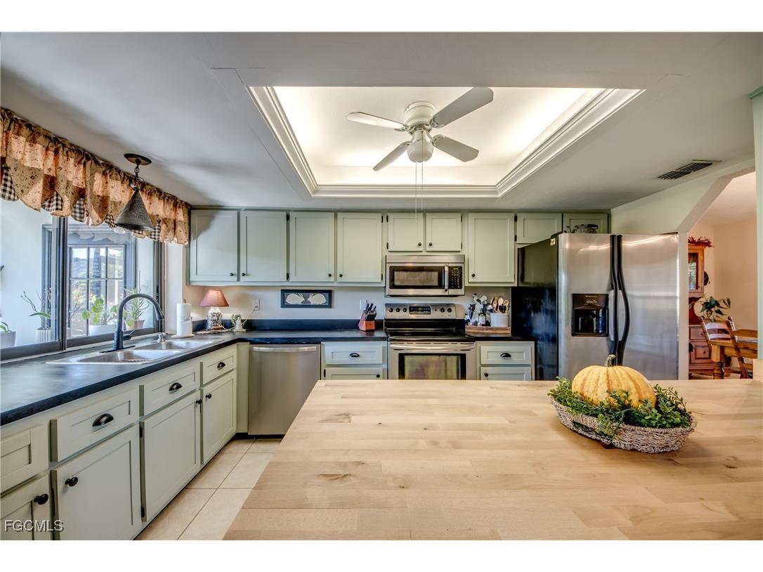 6419 Ben Hogan Circle North Fort Myers FL 33917 2025016005 image20