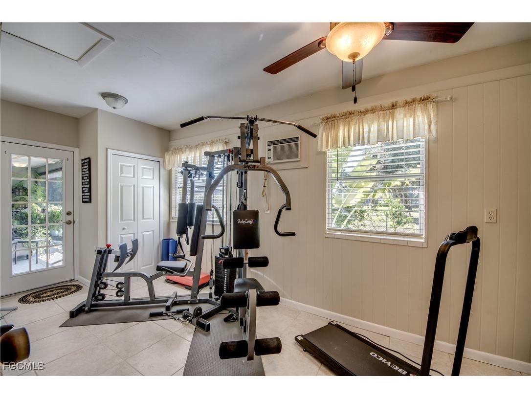 6419 Ben Hogan Circle North Fort Myers FL 33917 2025016005 image35