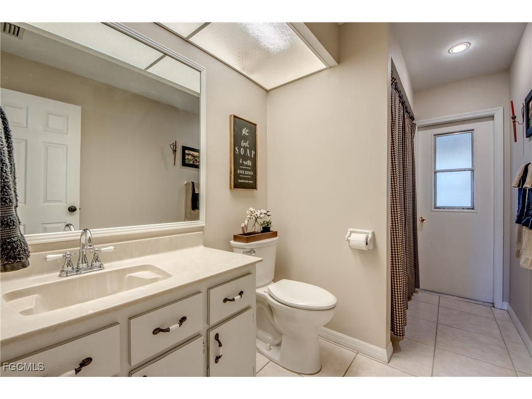 6419 Ben Hogan Circle North Fort Myers FL 33917 2025016005 image36