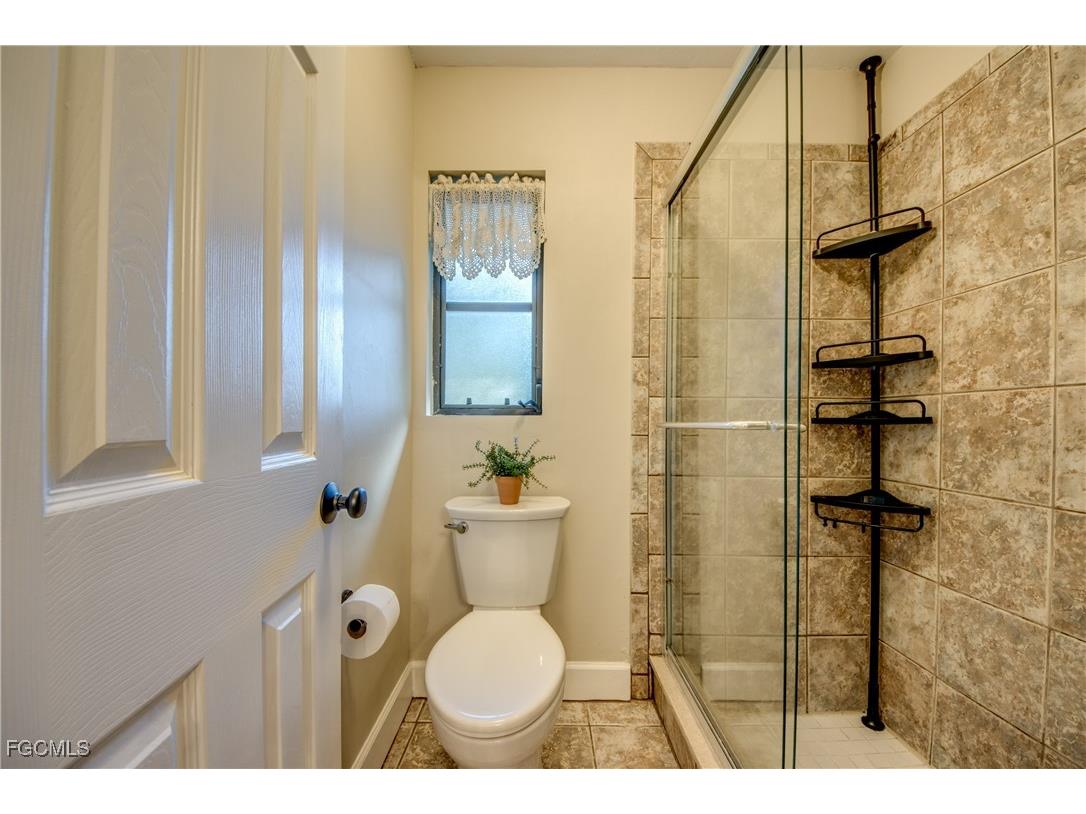 6419 Ben Hogan Circle North Fort Myers FL 33917 2025016005 image37