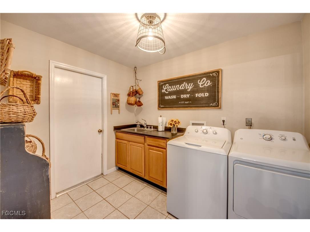 6419 Ben Hogan Circle North Fort Myers FL 33917 2025016005 image46