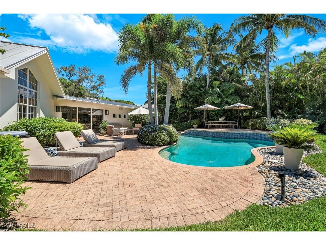 642 6th Avenue N Naples FL 34102 225067478 image25