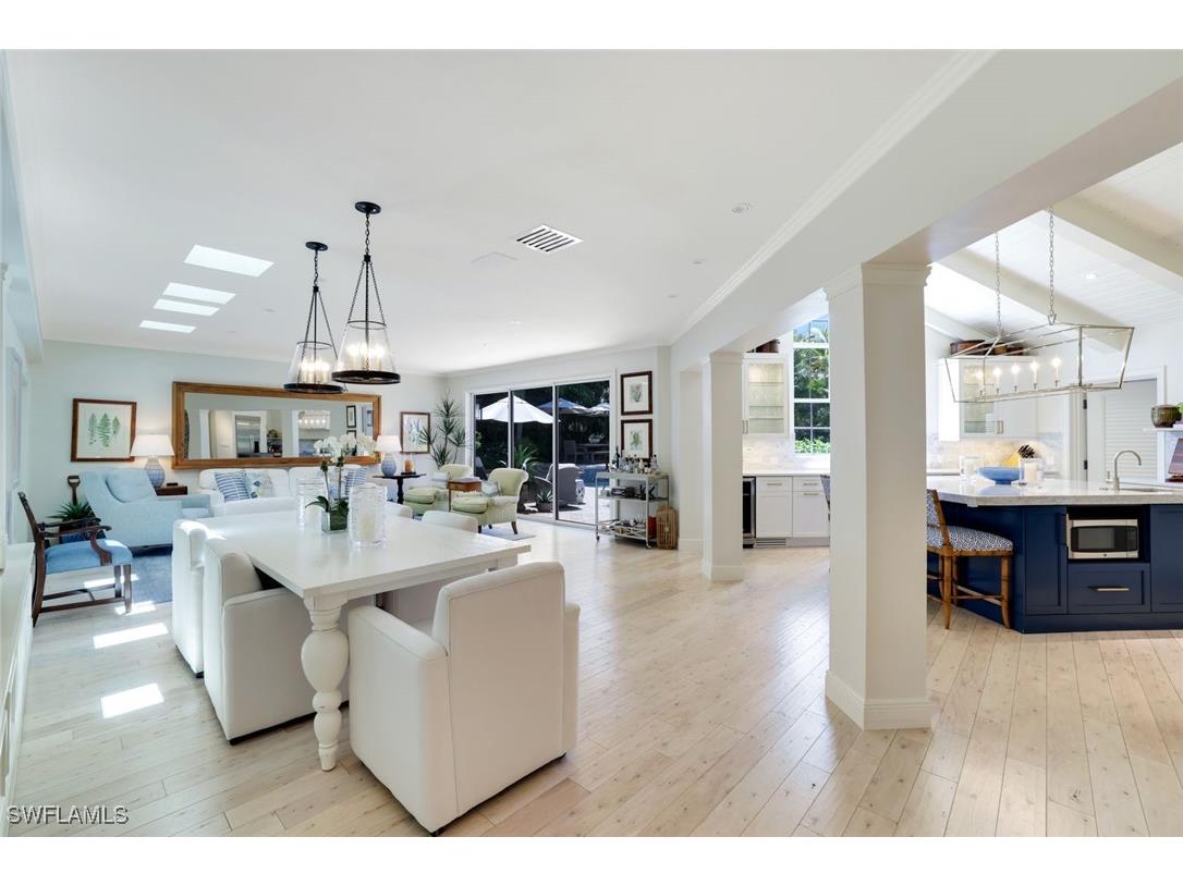 642 6th Avenue N Naples FL 34102 225067478 image8