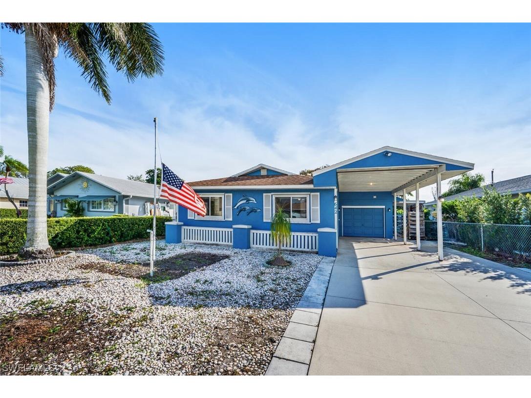 642 95th Avenue N Naples FL 34108 223091568 image1