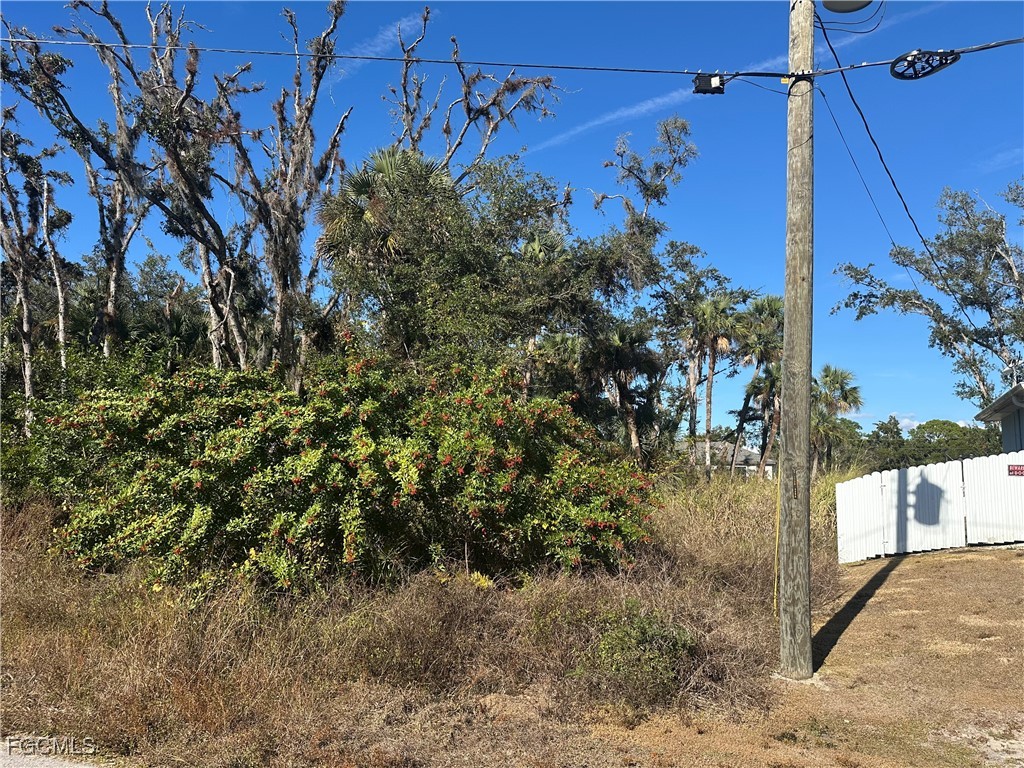 642 Kleinart Drive Lehigh Acres FL 33972 2026000454 image1