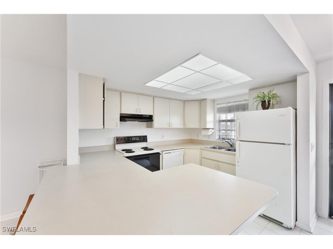 642 SE 13th Place #5 Cape Coral FL 33990 225055943 image12