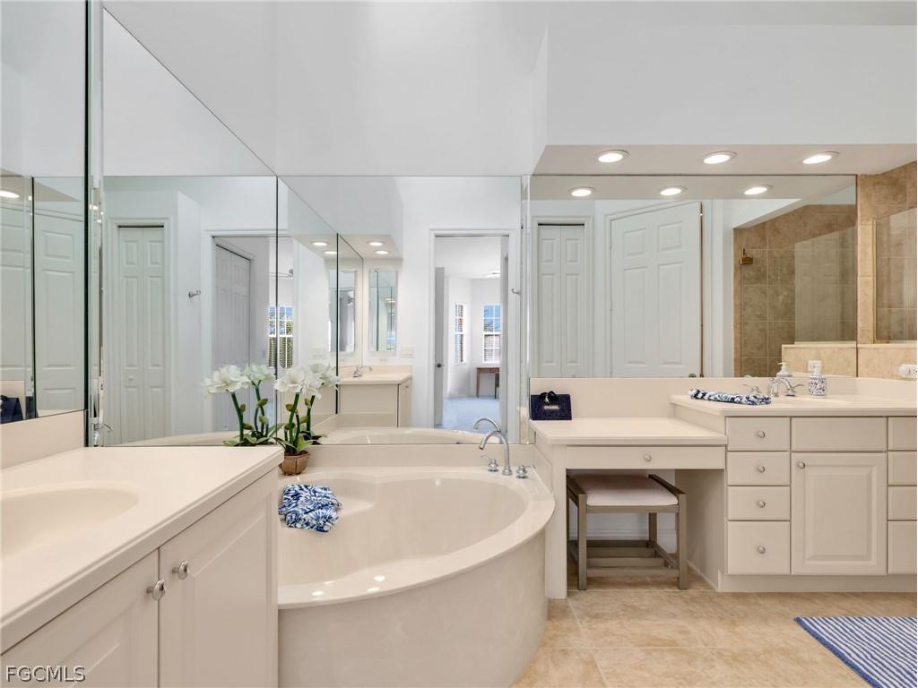 6422 Legacy Circle #704 Naples FL 34113 2026012892 image22