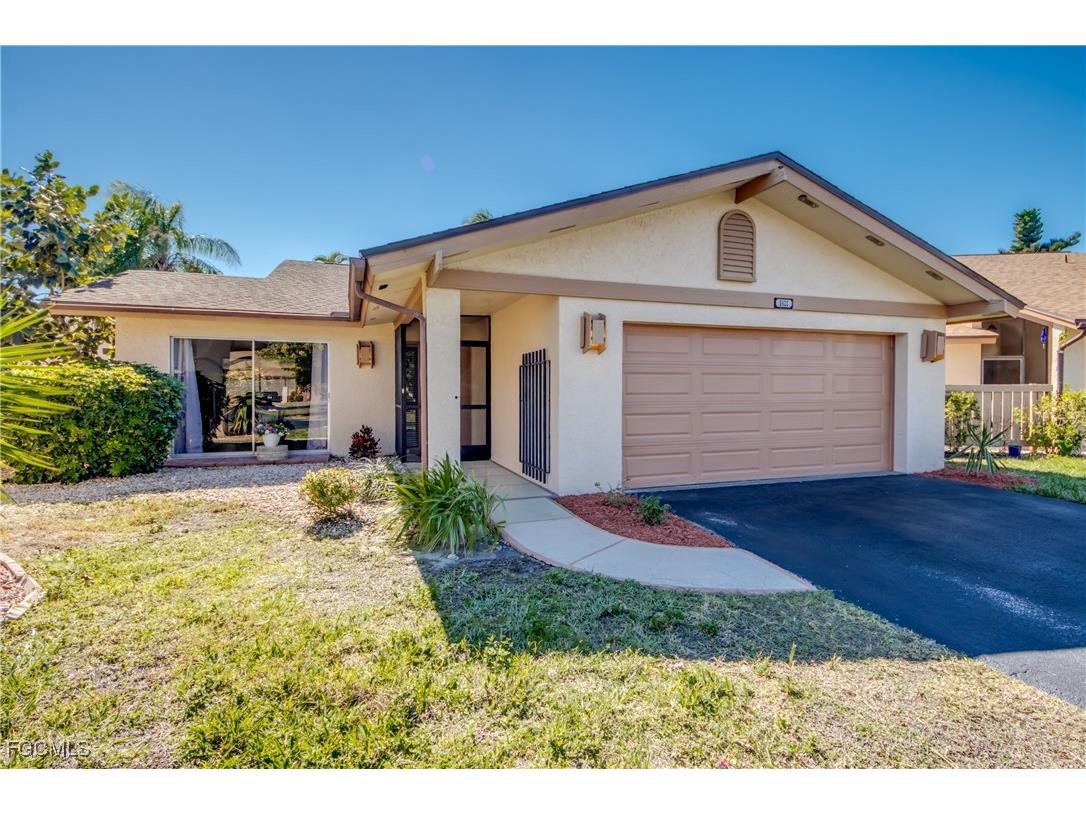 6425 Royal Woods Drive Fort Myers FL 33908 2026005687 image1