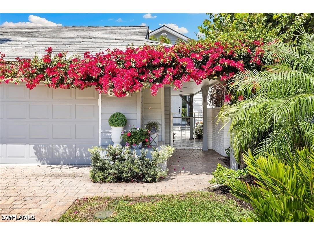 643 Bridgeway Lane Naples FL 34108 225011332 image1