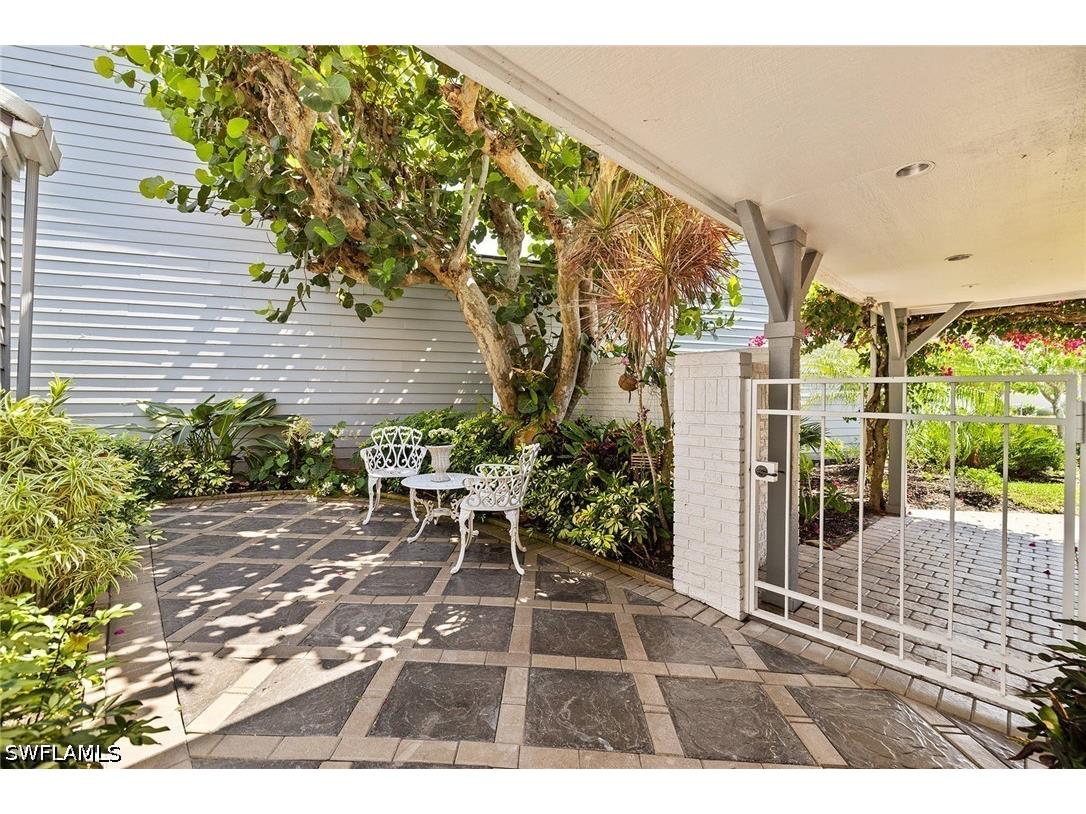 643 Bridgeway Lane Naples FL 34108 225011332 image48