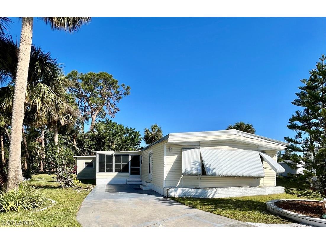 644 Forest Palm Court N North Fort Myers FL 33917 223011997 image1