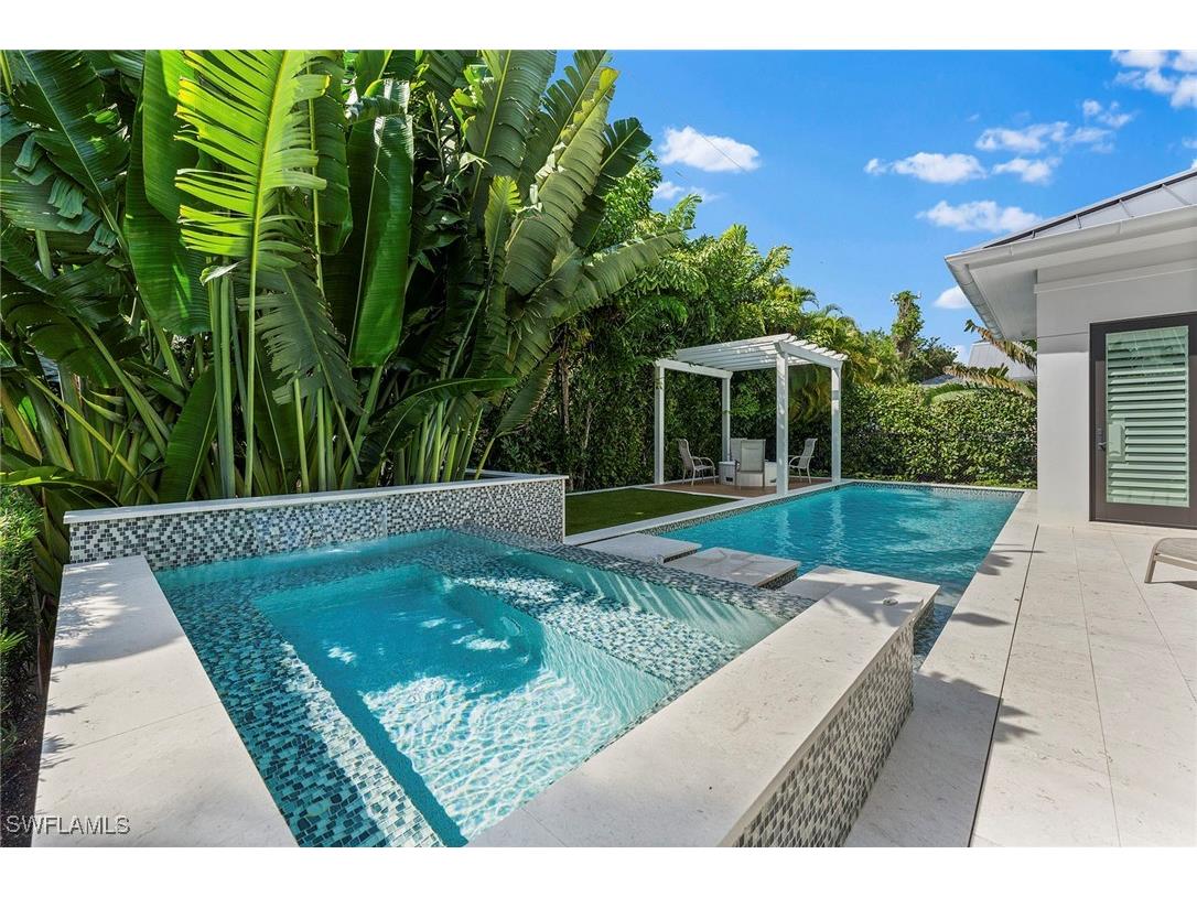 644 W Lake Drive Naples FL 34102 225073095 image17