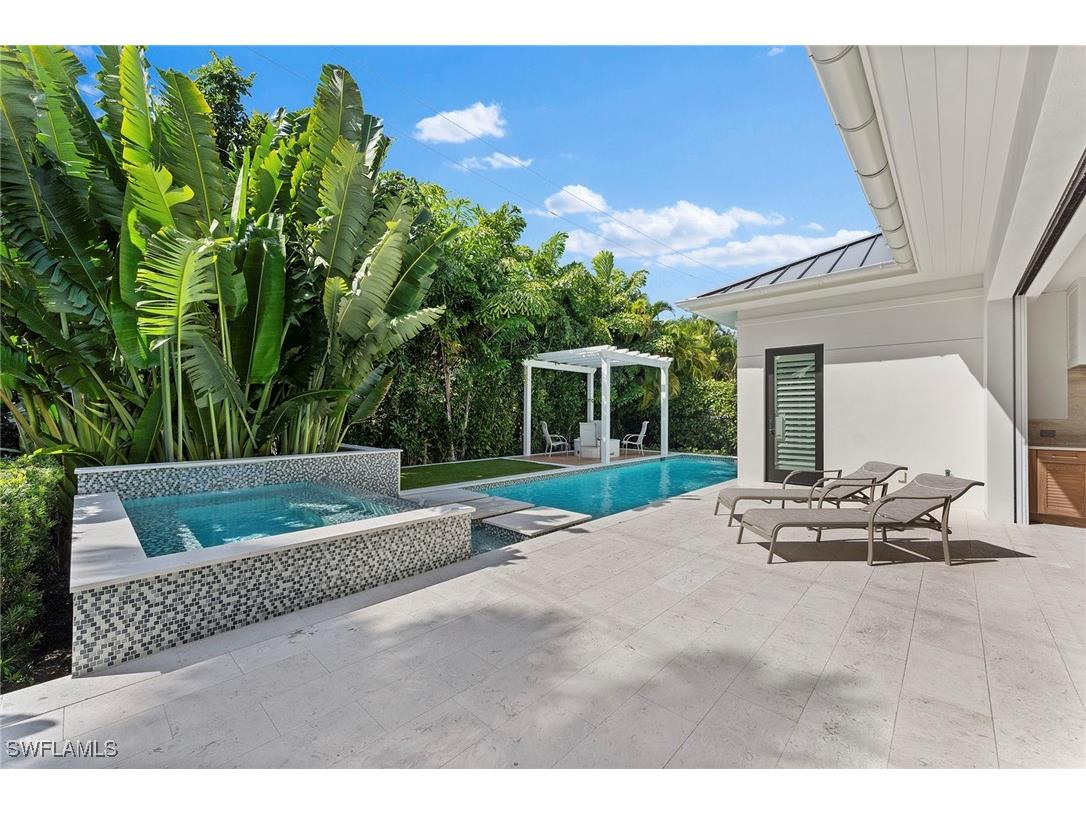 644 W Lake Drive Naples FL 34102 225073095 image18