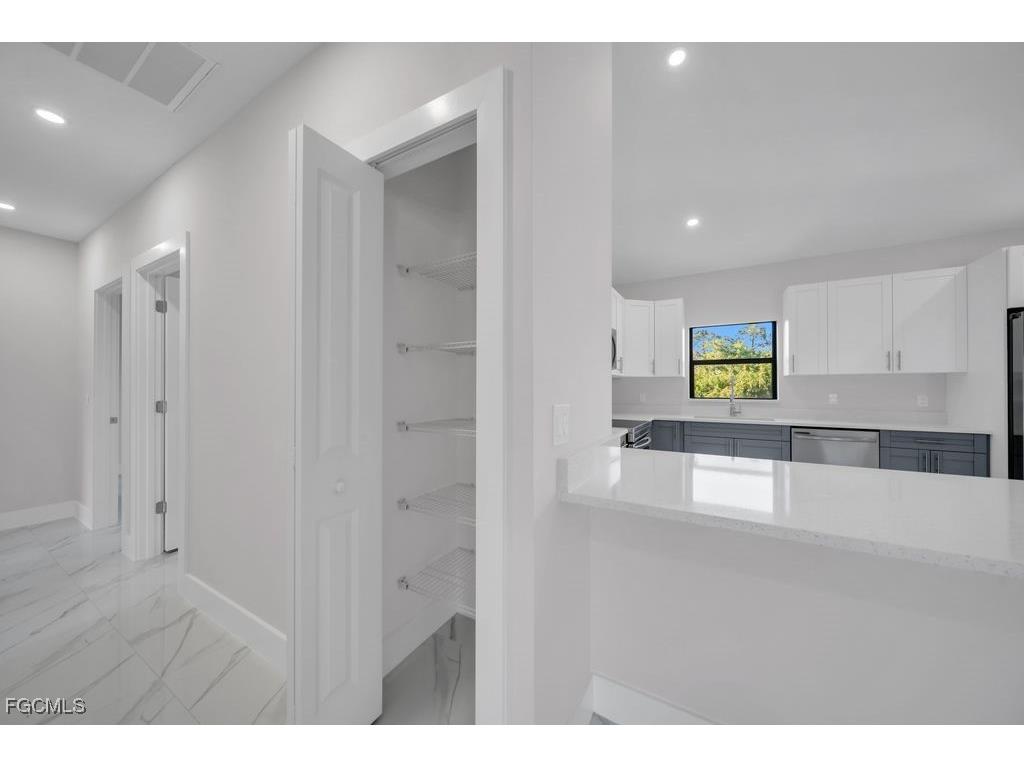 644 Woodcrest Drive Lehigh Acres FL 33972 2025020729 image12