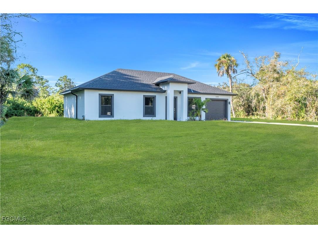644 Woodcrest Drive Lehigh Acres FL 33972 2025020729 image2