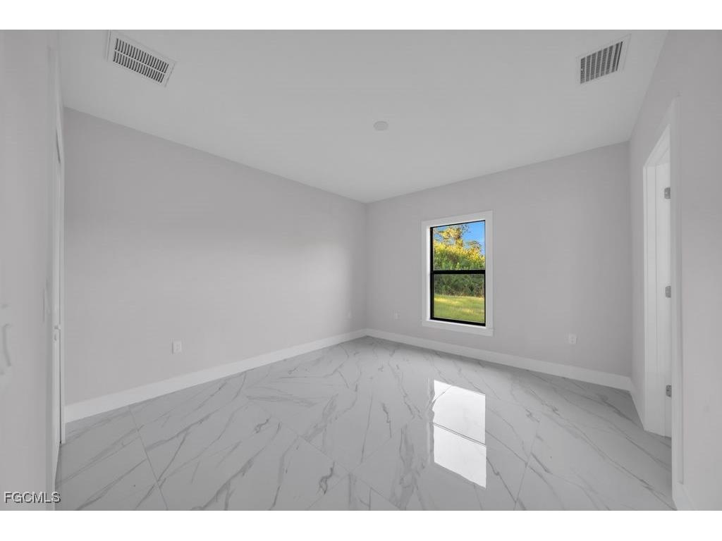 644 Woodcrest Drive Lehigh Acres FL 33972 2025020729 image20