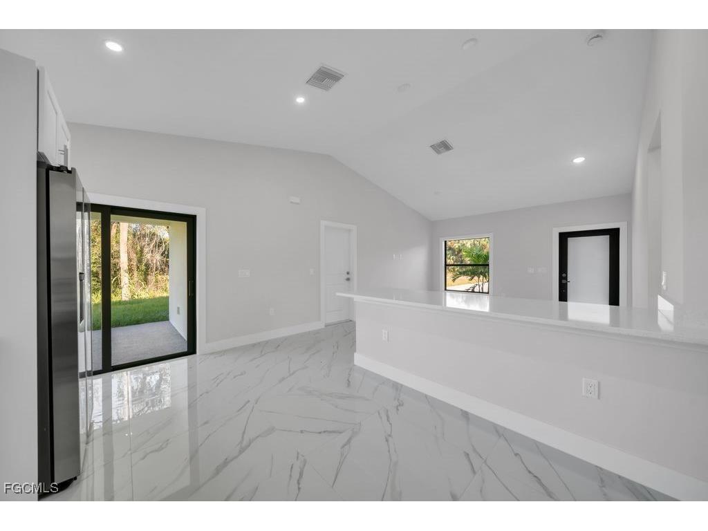 644 Woodcrest Drive Lehigh Acres FL 33972 2025020729 image5