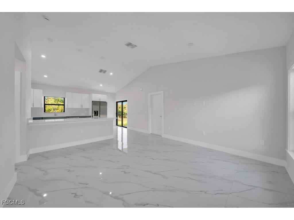 644 Woodcrest Drive Lehigh Acres FL 33972 2025020729 image7