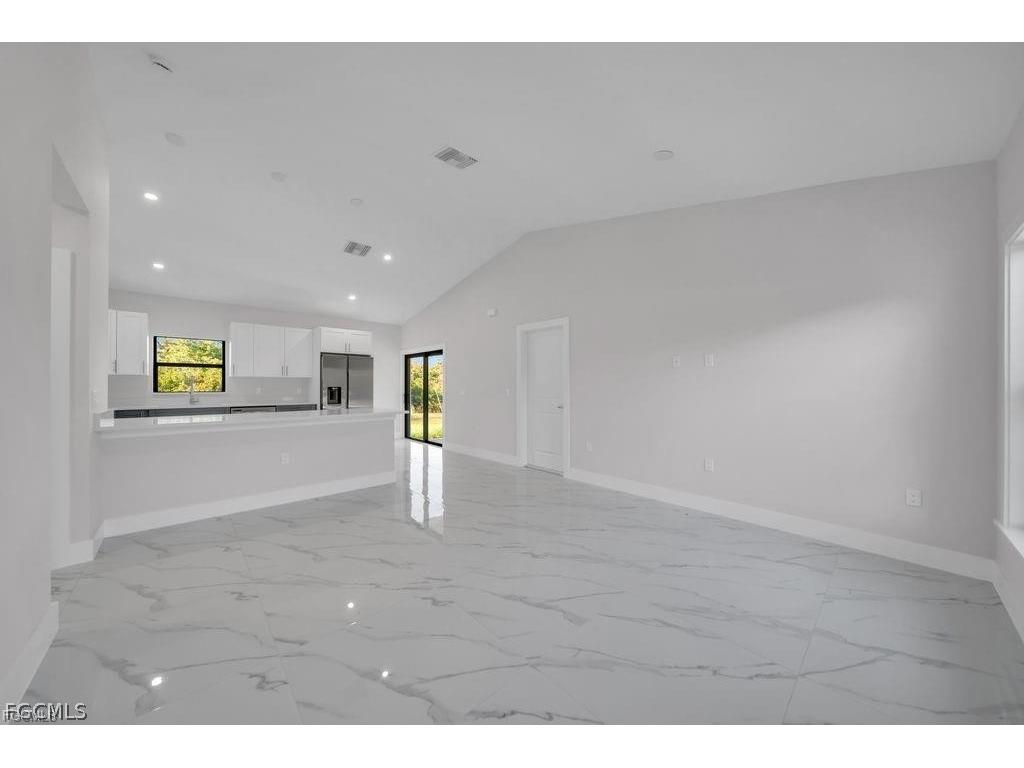 644 Woodcrest Drive Lehigh Acres FL 33972 2026013565 image8