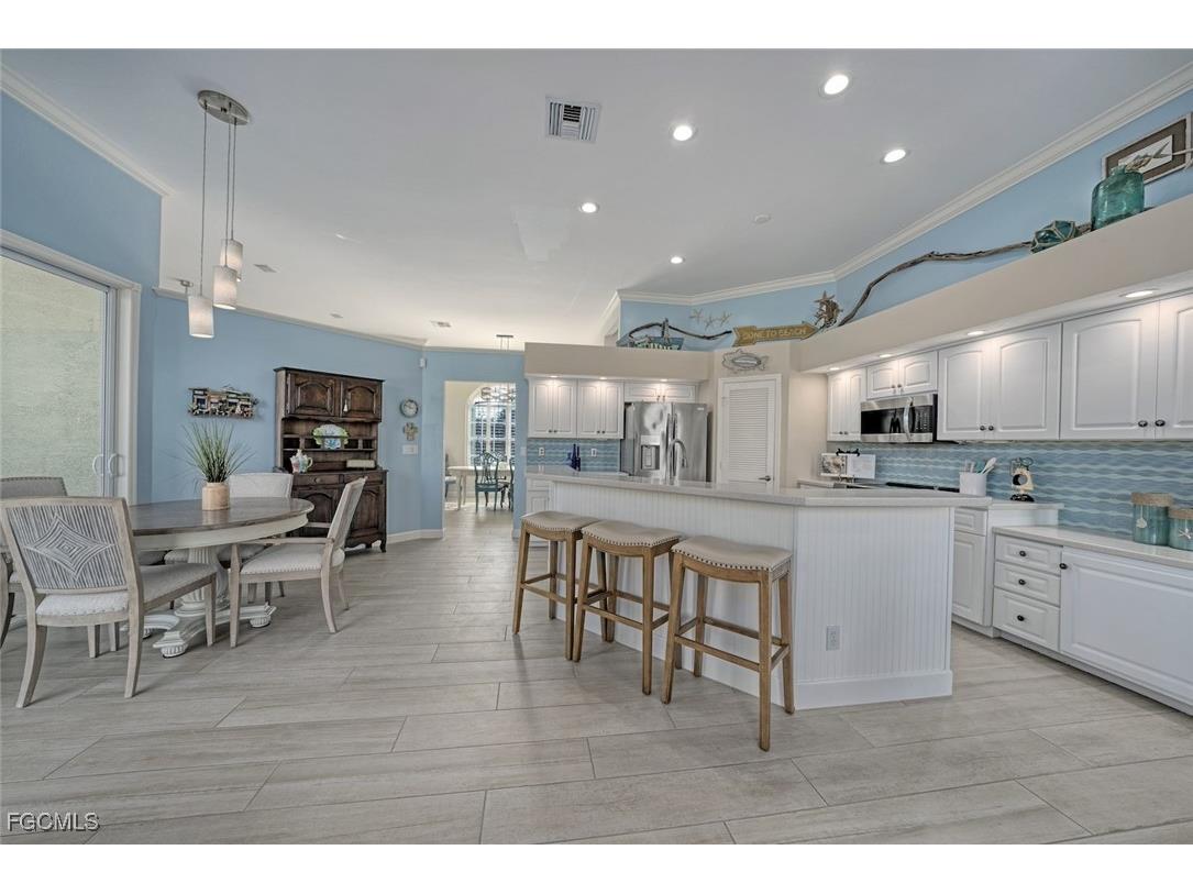 6440 Pine Avenue Sanibel FL 33957 2025011114 image16