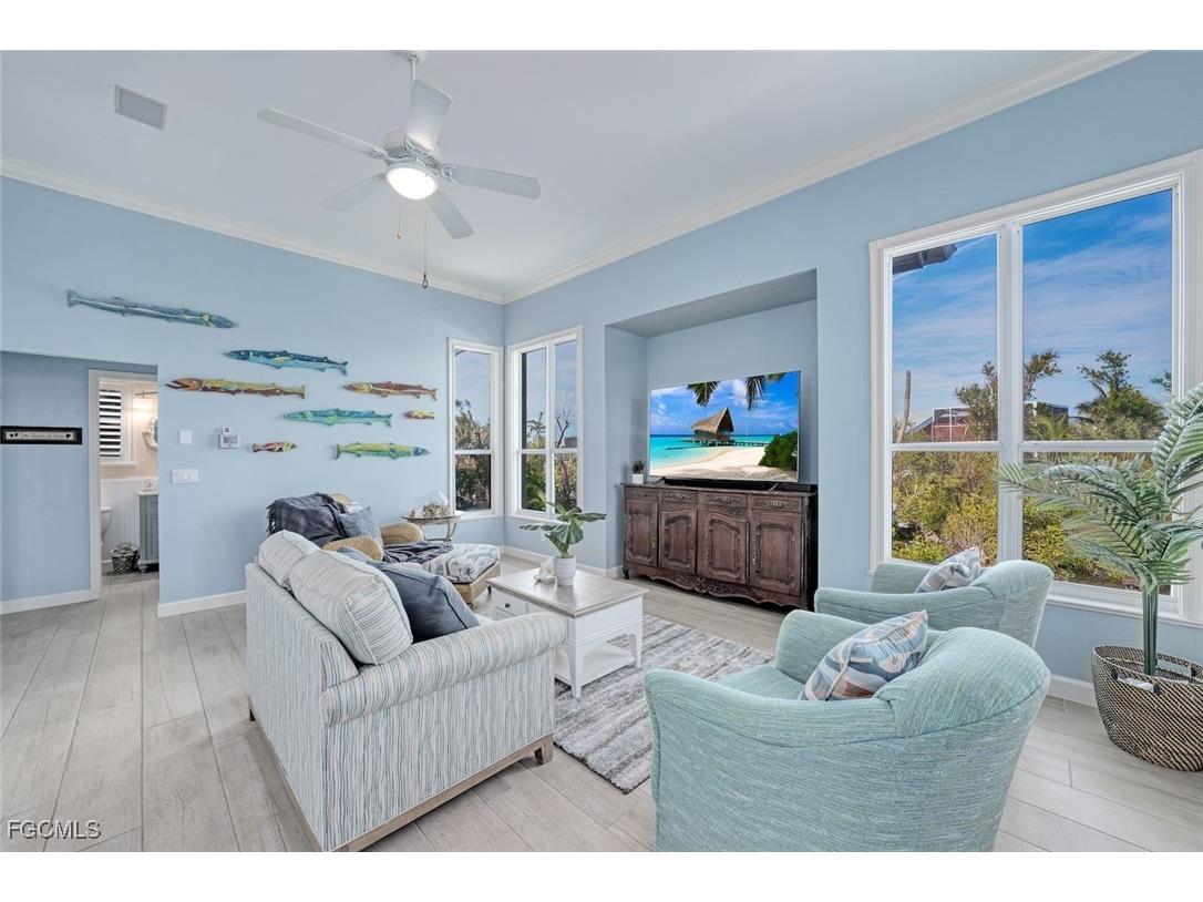 6440 Pine Avenue Sanibel FL 33957 2025011114 image18