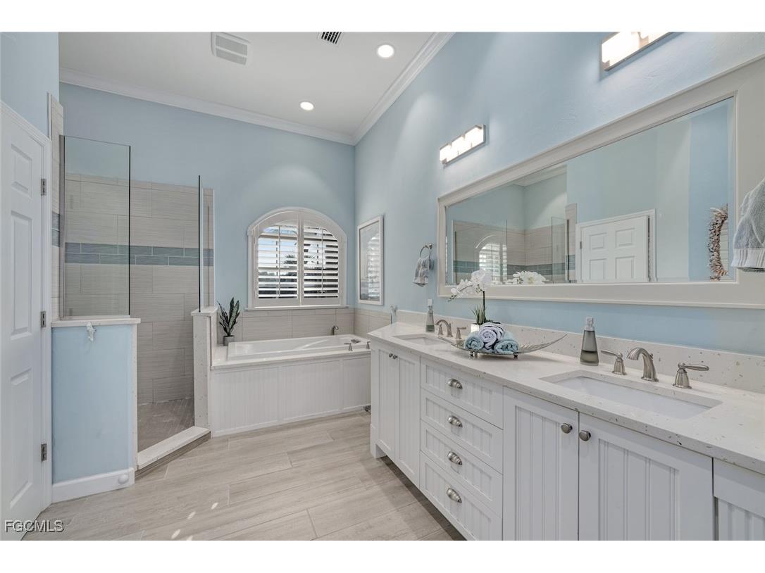 6440 Pine Avenue Sanibel FL 33957 2025011114 image25