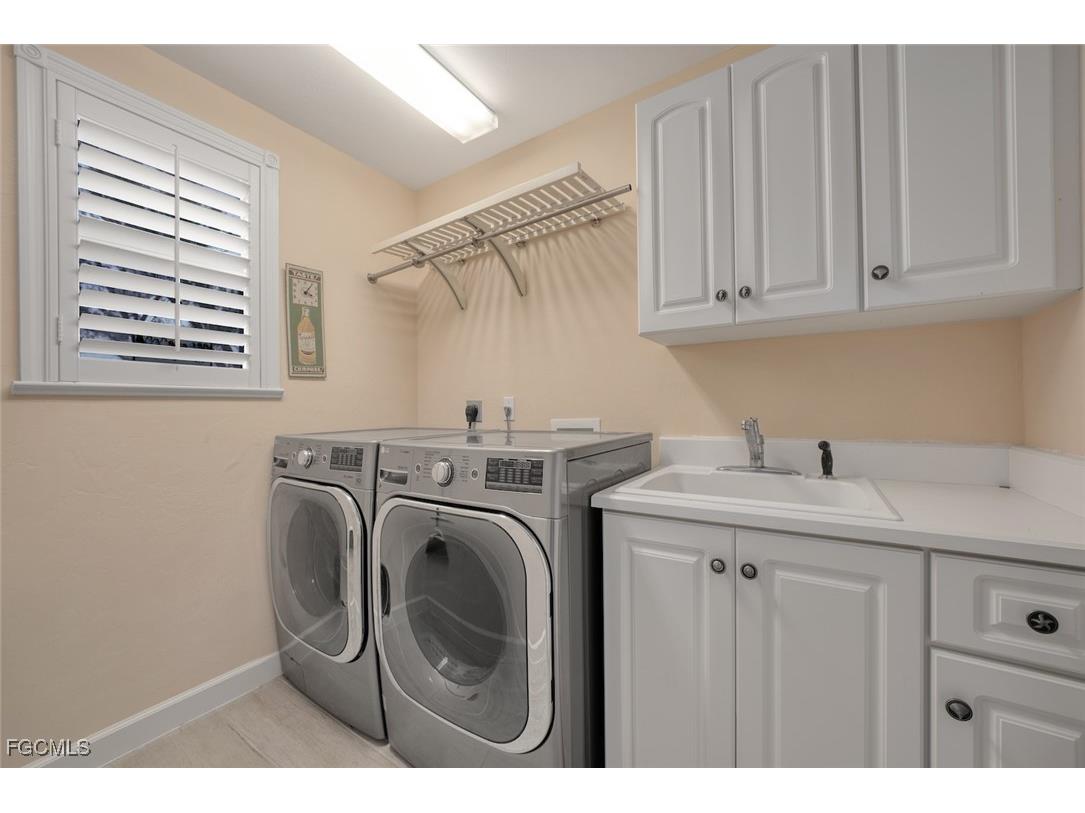 6440 Pine Avenue Sanibel FL 33957 2025011114 image39