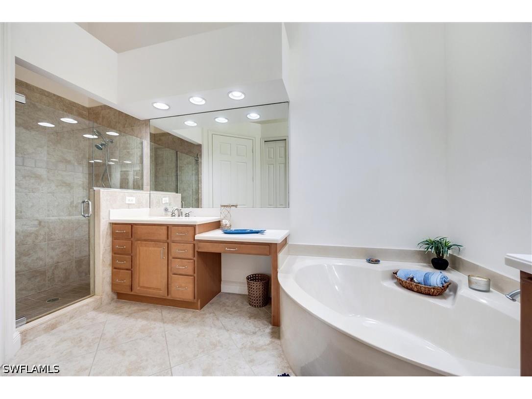 6442 Legacy Circle #203 Naples FL 34113 226017070 image37