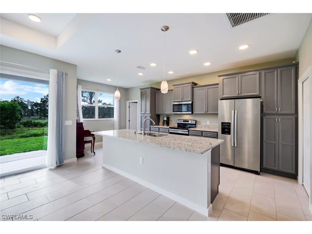 6446 40th Street NE Naples FL 34120 223054522 image1