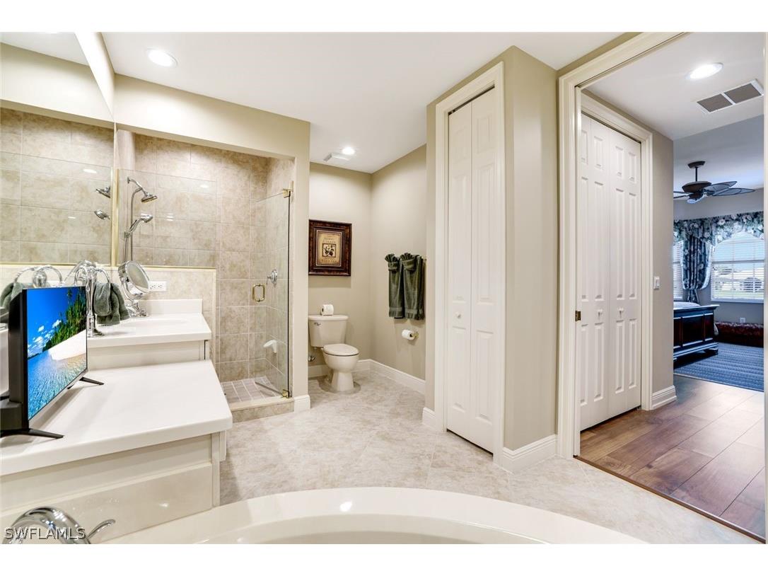 6446 Legacy Circle #102 Naples FL 34113 226007754 image18