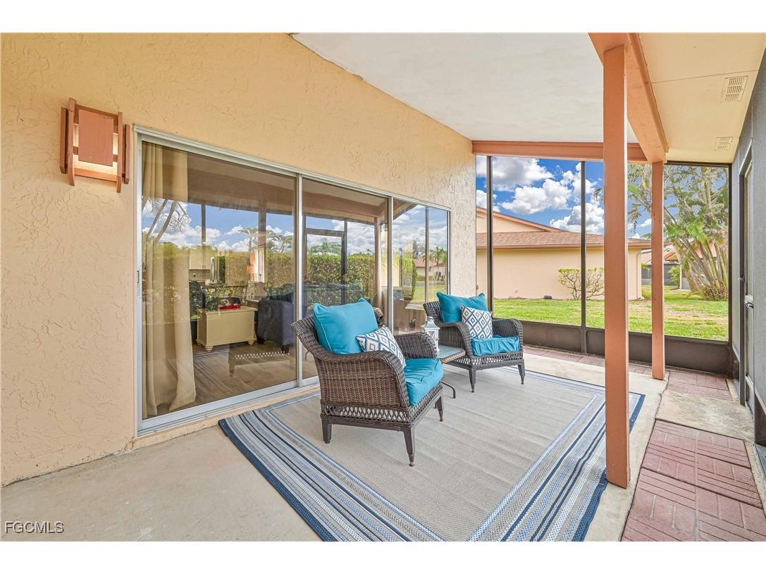 6449 Royal Woods Drive Fort Myers FL 33908 2025018160 image10
