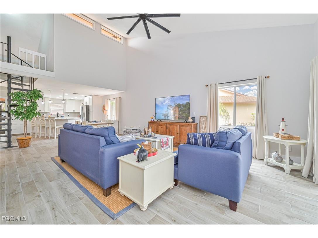 6449 Royal Woods Drive Fort Myers FL 33908 2025018160 image17