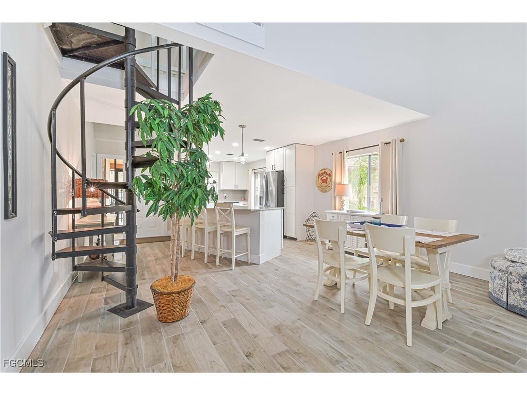 6449 Royal Woods Drive Fort Myers FL 33908 2025018160 image22