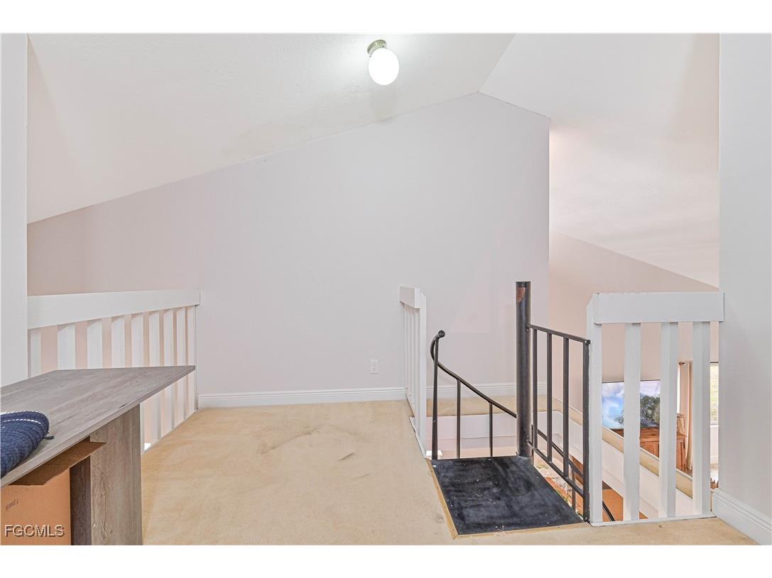 6449 Royal Woods Drive Fort Myers FL 33908 2025018160 image23