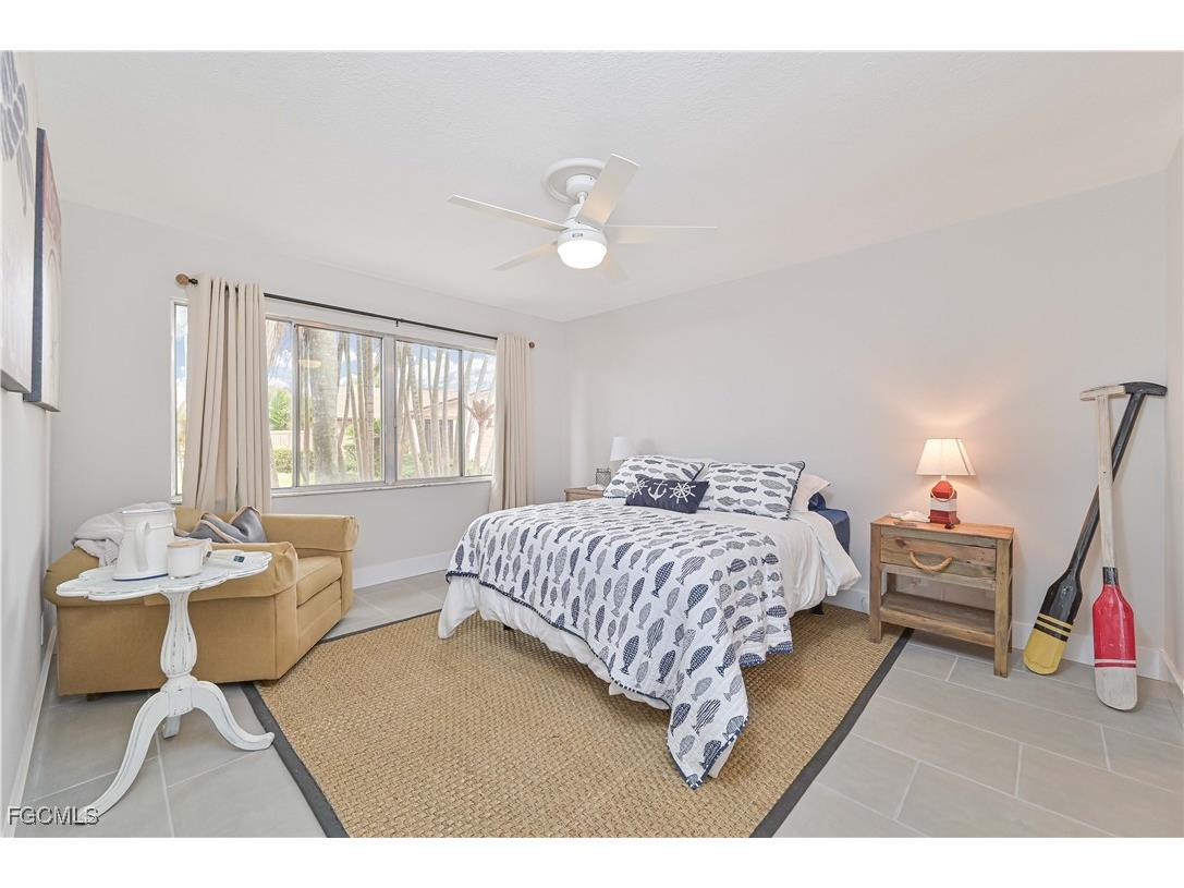 6449 Royal Woods Drive Fort Myers FL 33908 2025018160 image5